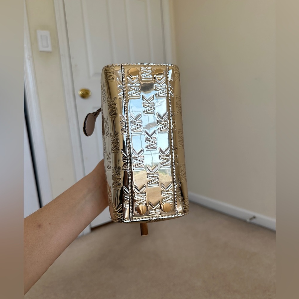 NWT Michael Kors Grayson small duffle crossbody bag metallic - Picture 4 of 10